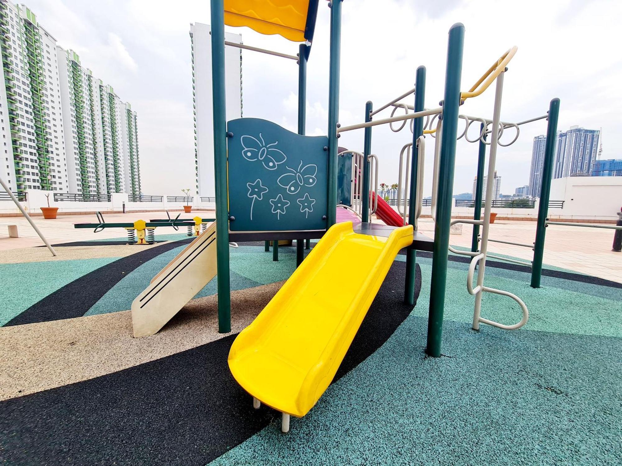 Apartment 8 Guest 3 Oug E3 Old Klang Bkt Jalil Pavilion Stadium Mid Valley Bangsar Puchong Ioi *