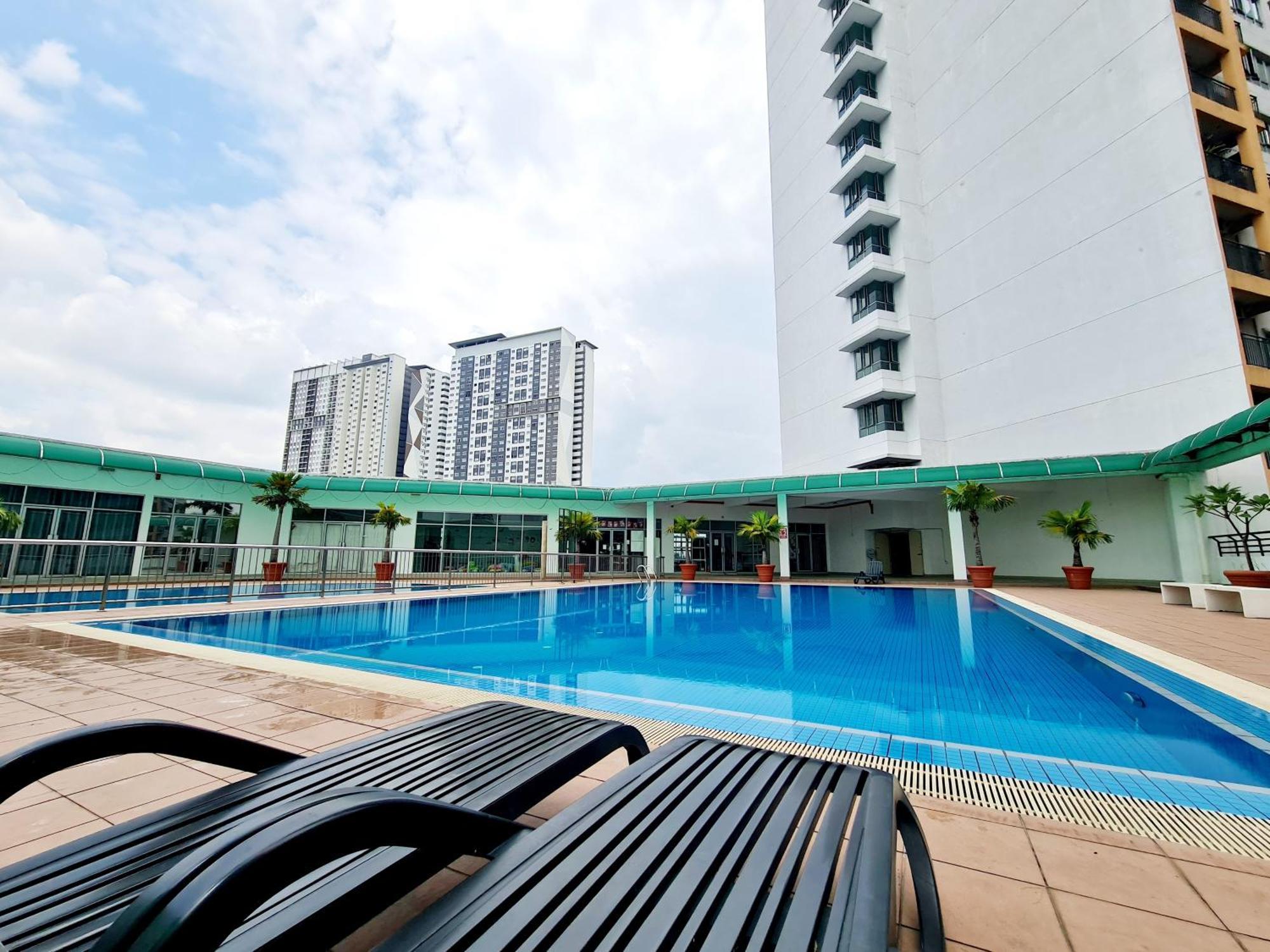 8 Guest 3 Oug E3 Old Klang Bkt Jalil Pavilion Stadium Mid Valley Bangsar Puchong Ioi Pangsapuri